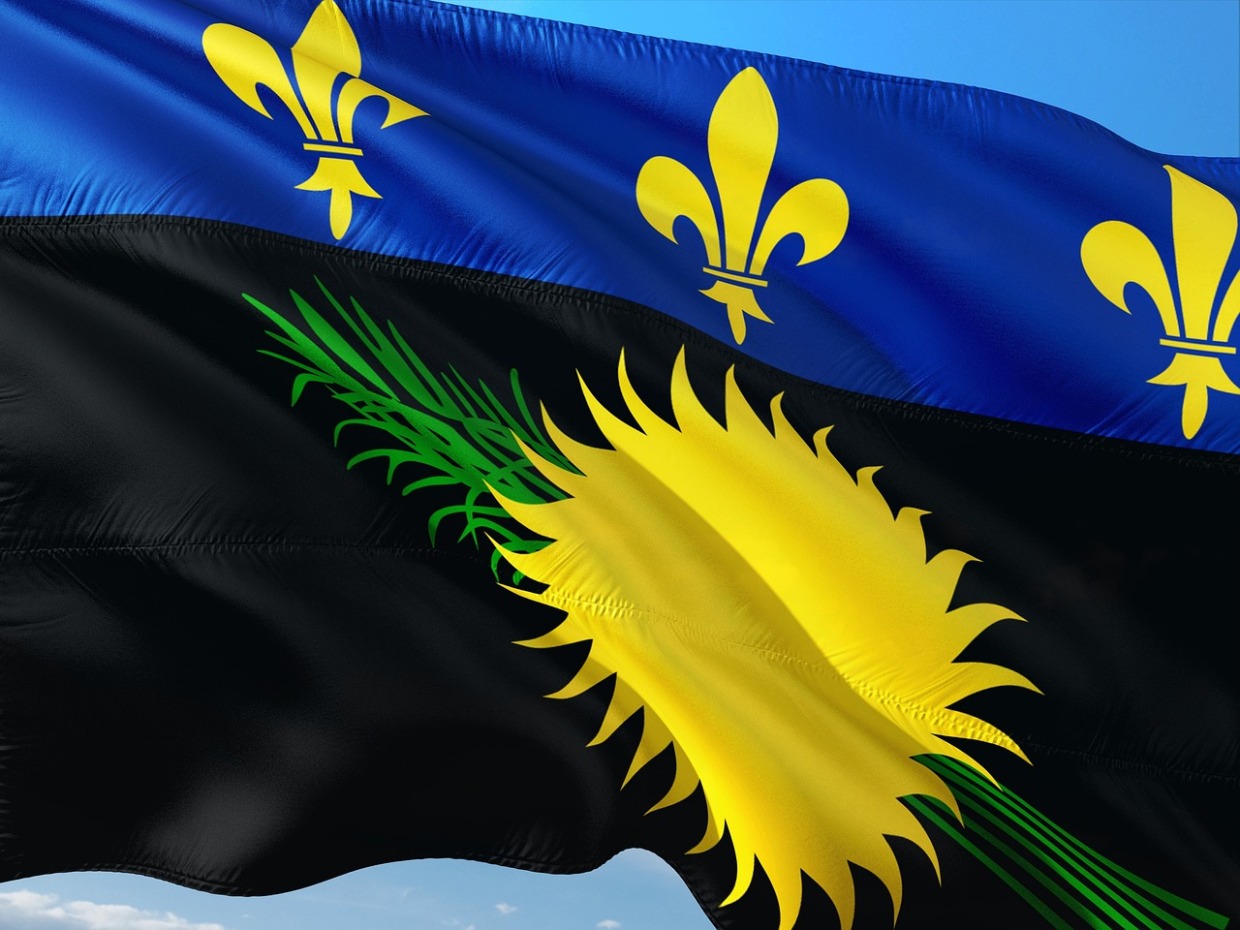 drapeau guadeloupe